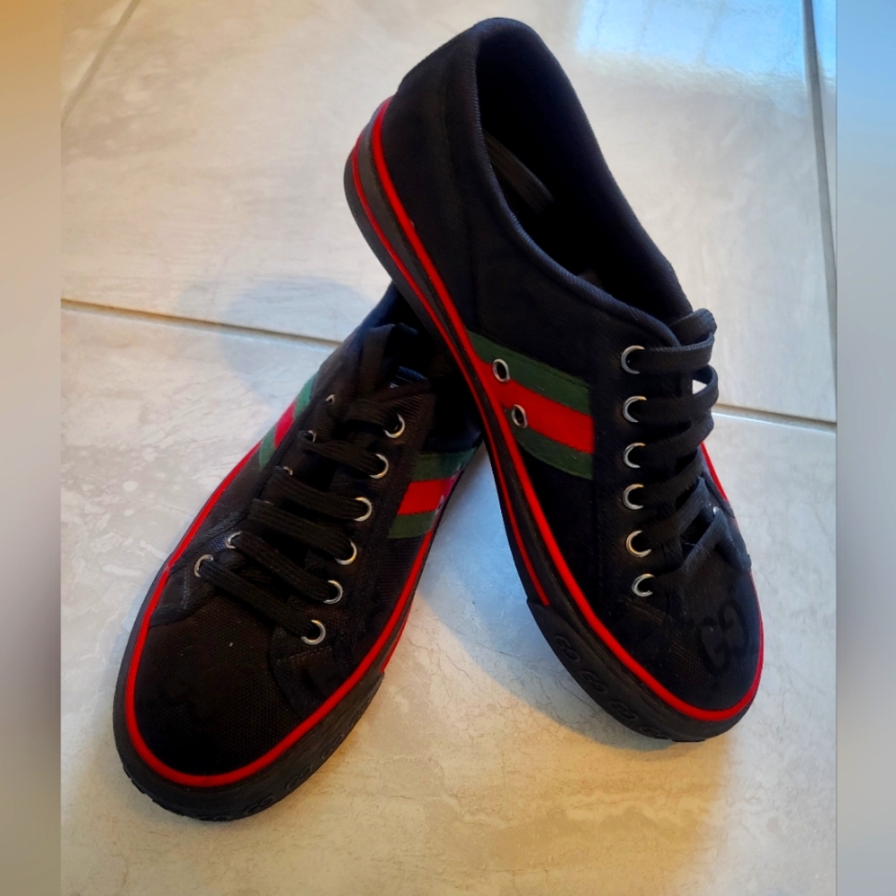Women's Gucci Sneakers
